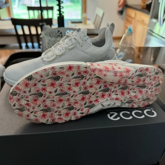 ECCO WOMENS GOLF BIOM H4 SHOE (LYDIA KO ADDITION) - Picture 3 of 4